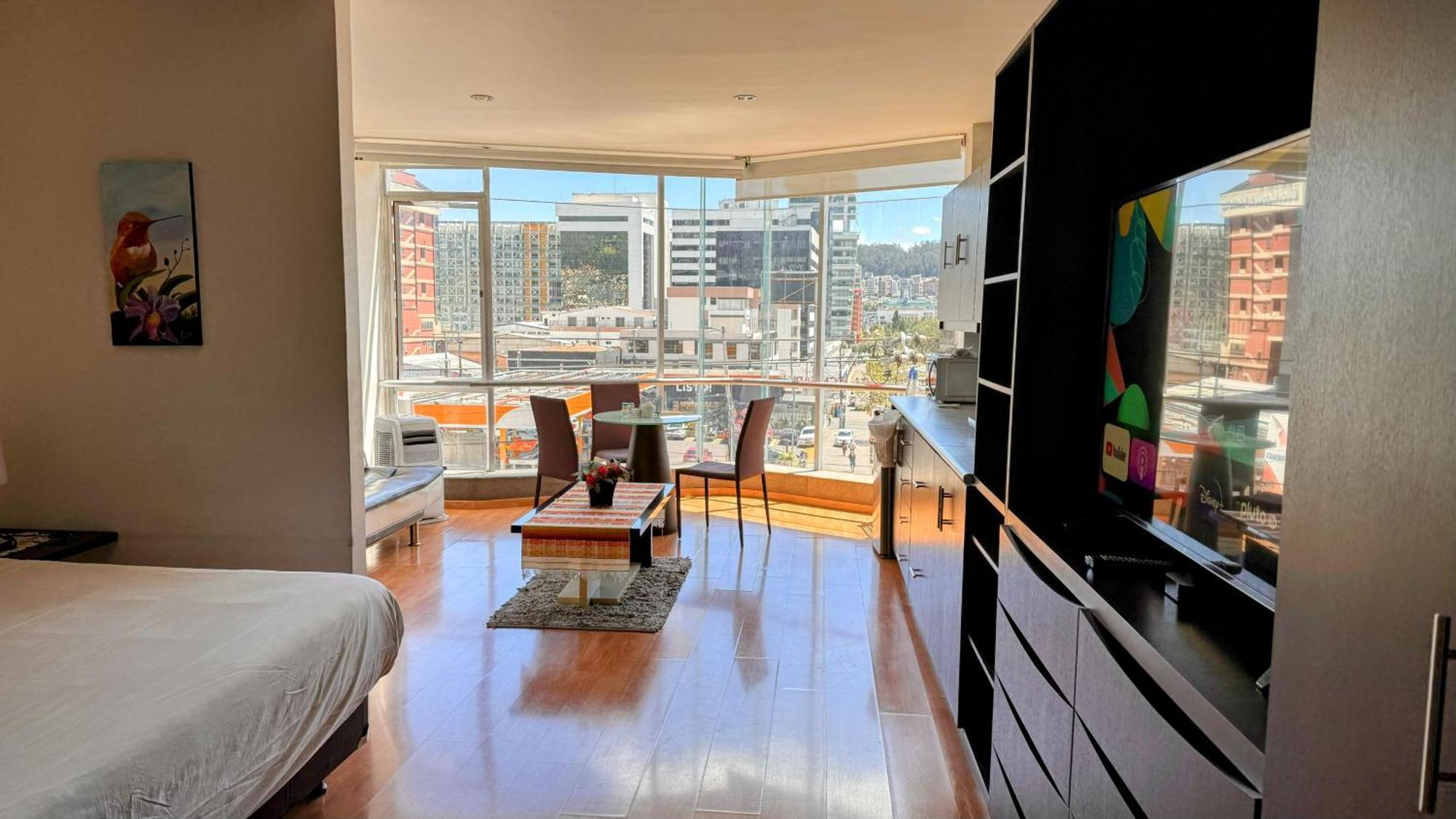 Edificio Tofino Apartment Quito Exterior photo