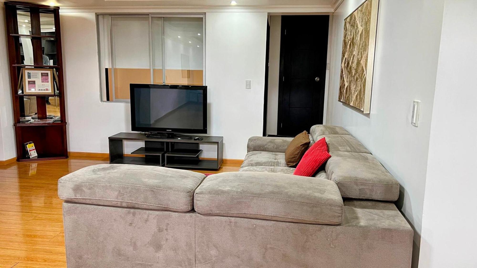 Edificio Tofino Apartment Quito Exterior photo