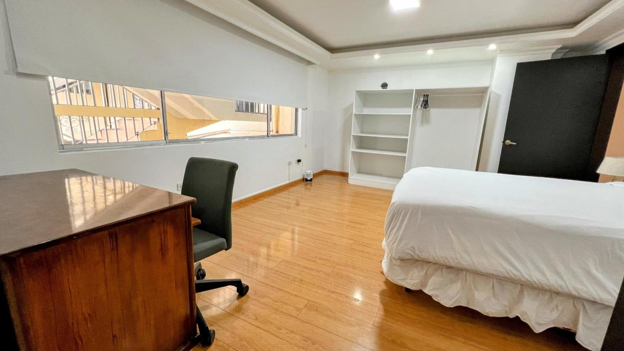 Edificio Tofino Apartment Quito Exterior photo