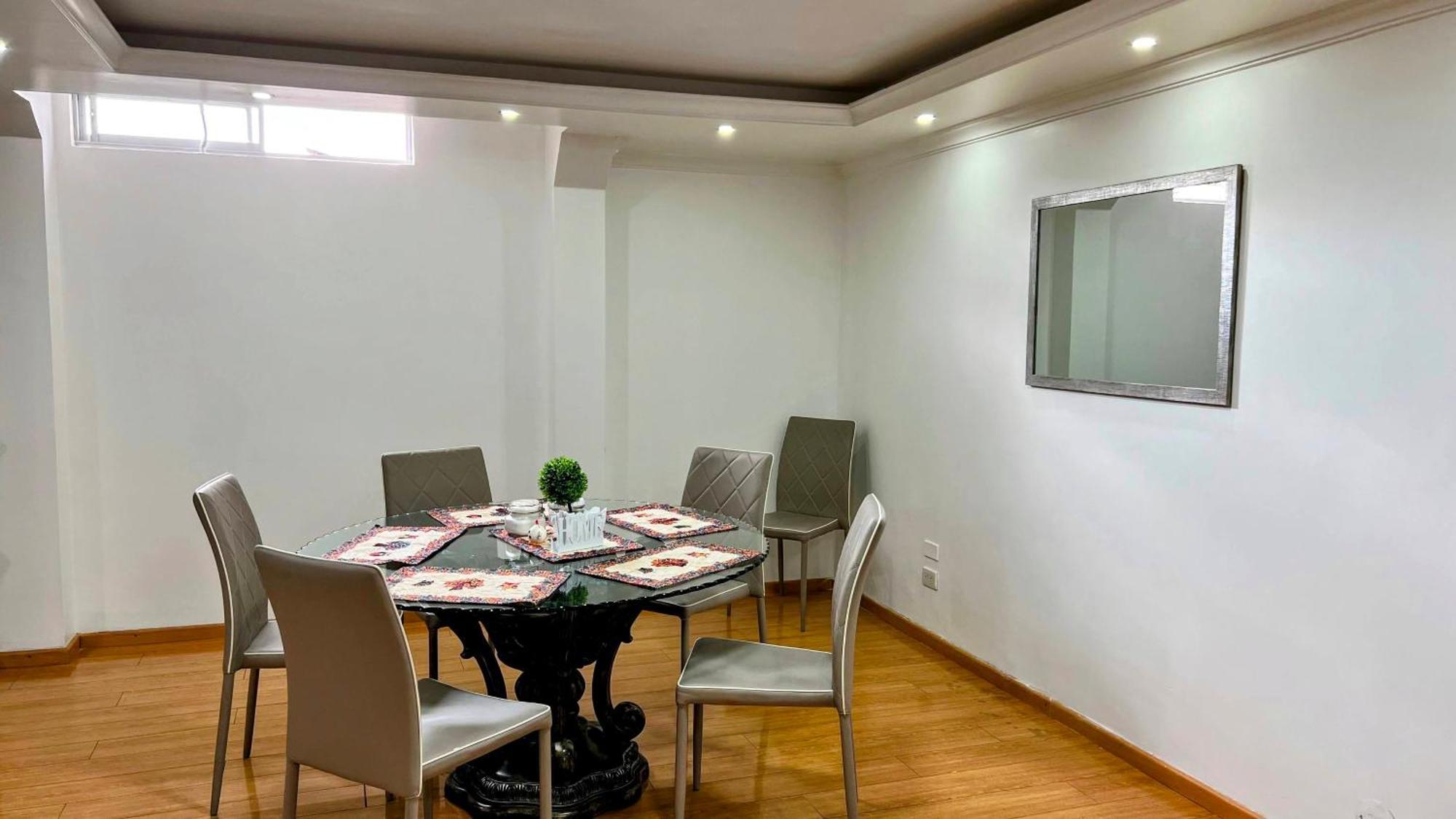 Edificio Tofino Apartment Quito Exterior photo