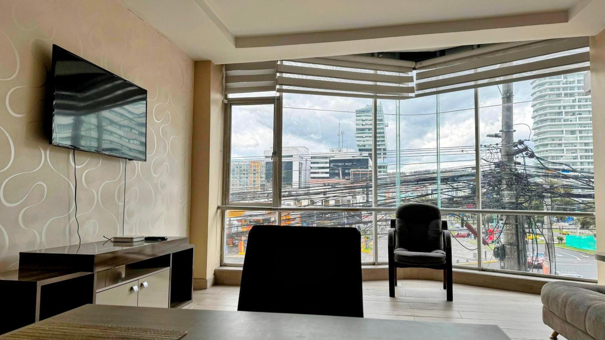 Edificio Tofino Apartment Quito Exterior photo