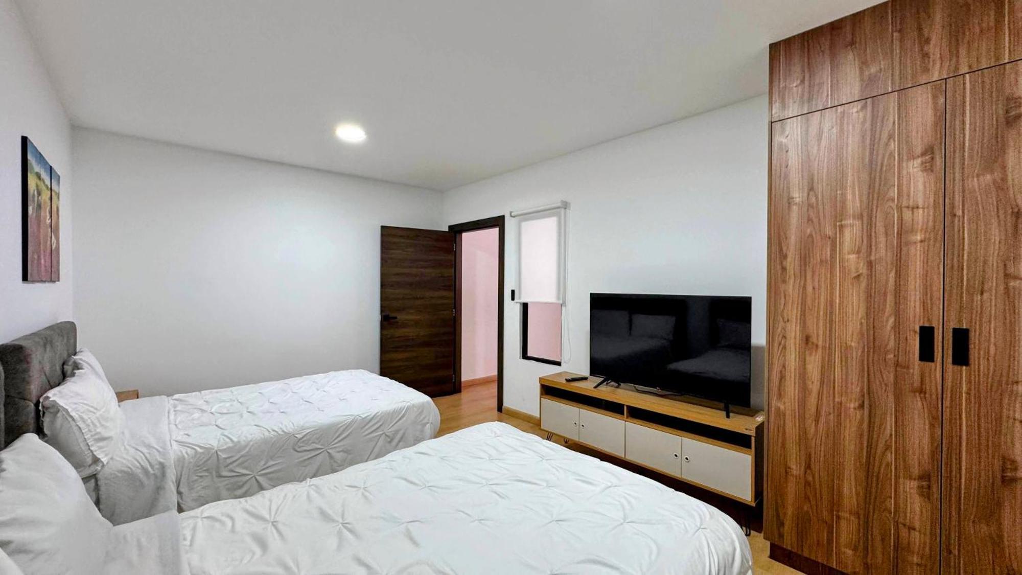 Edificio Tofino Apartment Quito Exterior photo