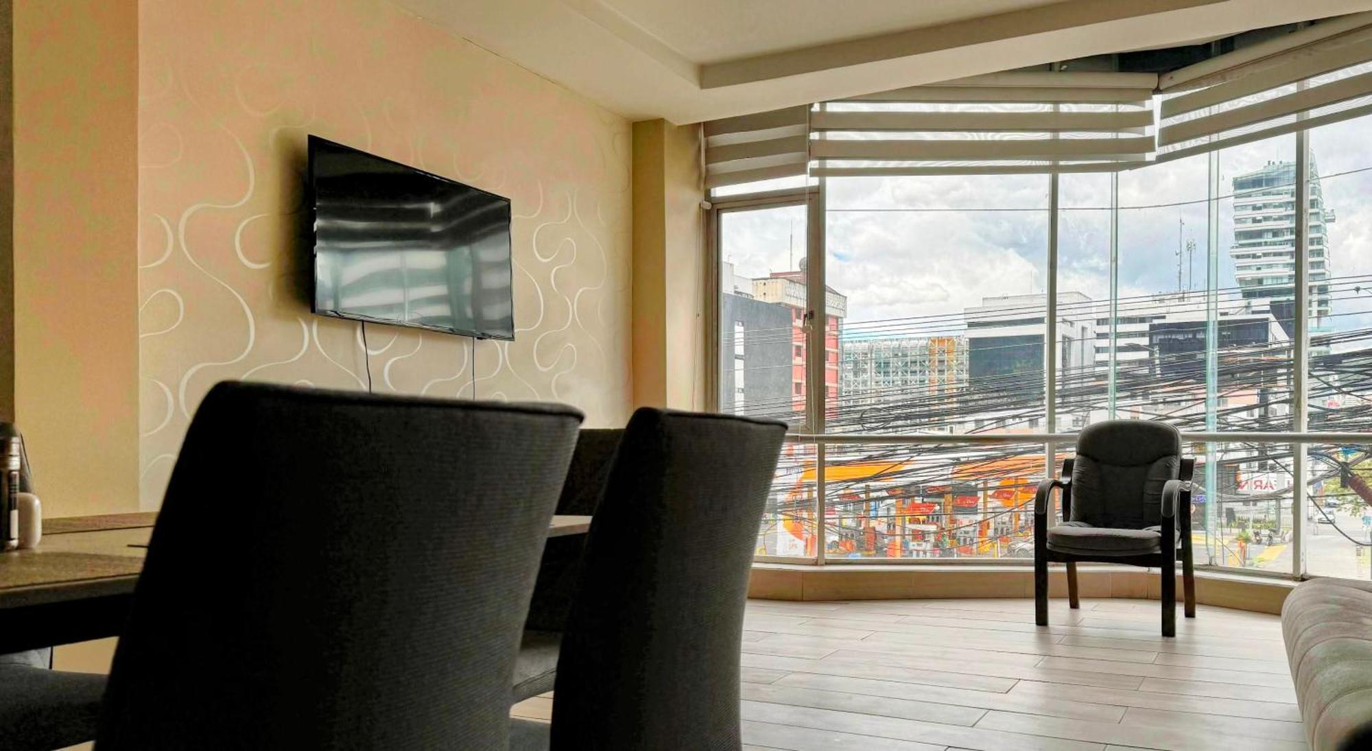 Edificio Tofino Apartment Quito Exterior photo